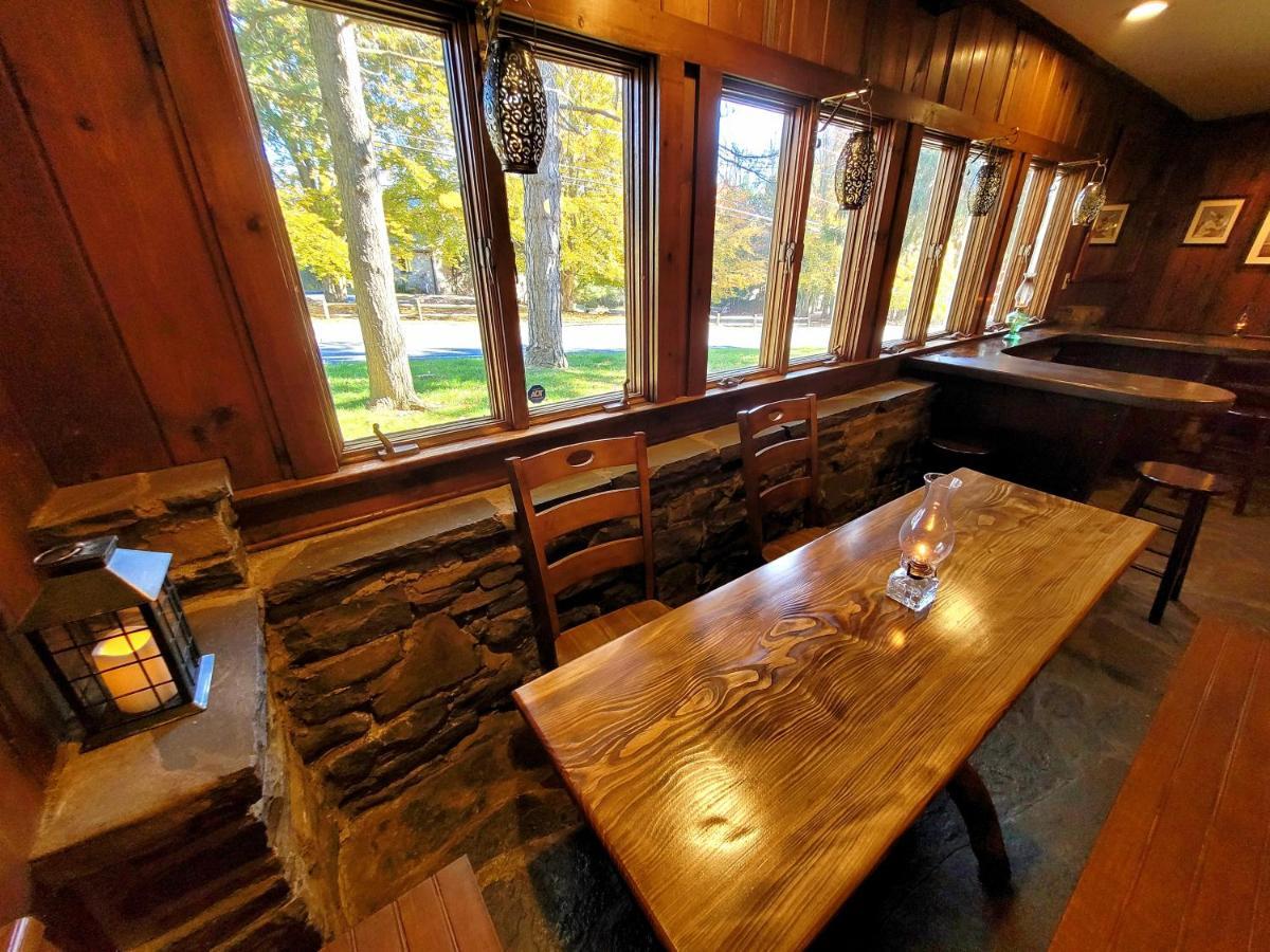 Pump House Inn & Spa Skytop エクステリア 写真